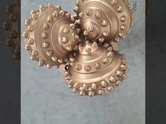 Orta sert kaya için madencilik trione bit