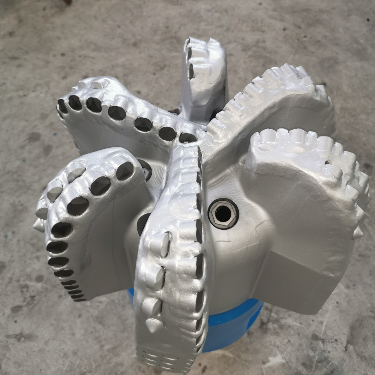 12 1/4 Diamond Drill Bit Rock Cutting Tools For Drilling Industry
