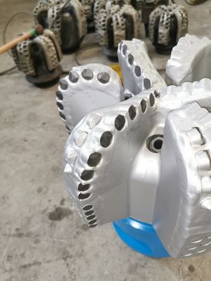 12 1/4 Diamond Drill Bit Rock Cutting Tools For Drilling Industry