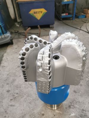 12 1/4 Diamond Drill Bit Rock Cutting Tools For Drilling Industry