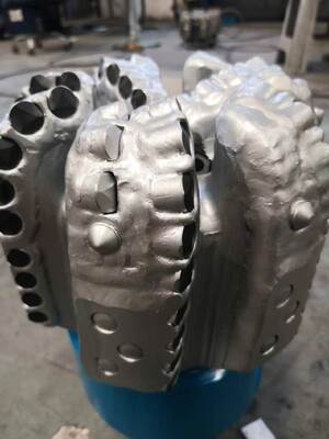 8.5 İnç Çelik Gövde 7 Kanatlı 16mm Birincil Kesici Kaya Pdc Sondaj Ucu