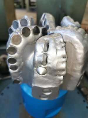 5.875 inç Çelik Gövde PDC Elmas Yağ Gaz Sondaj Ucu